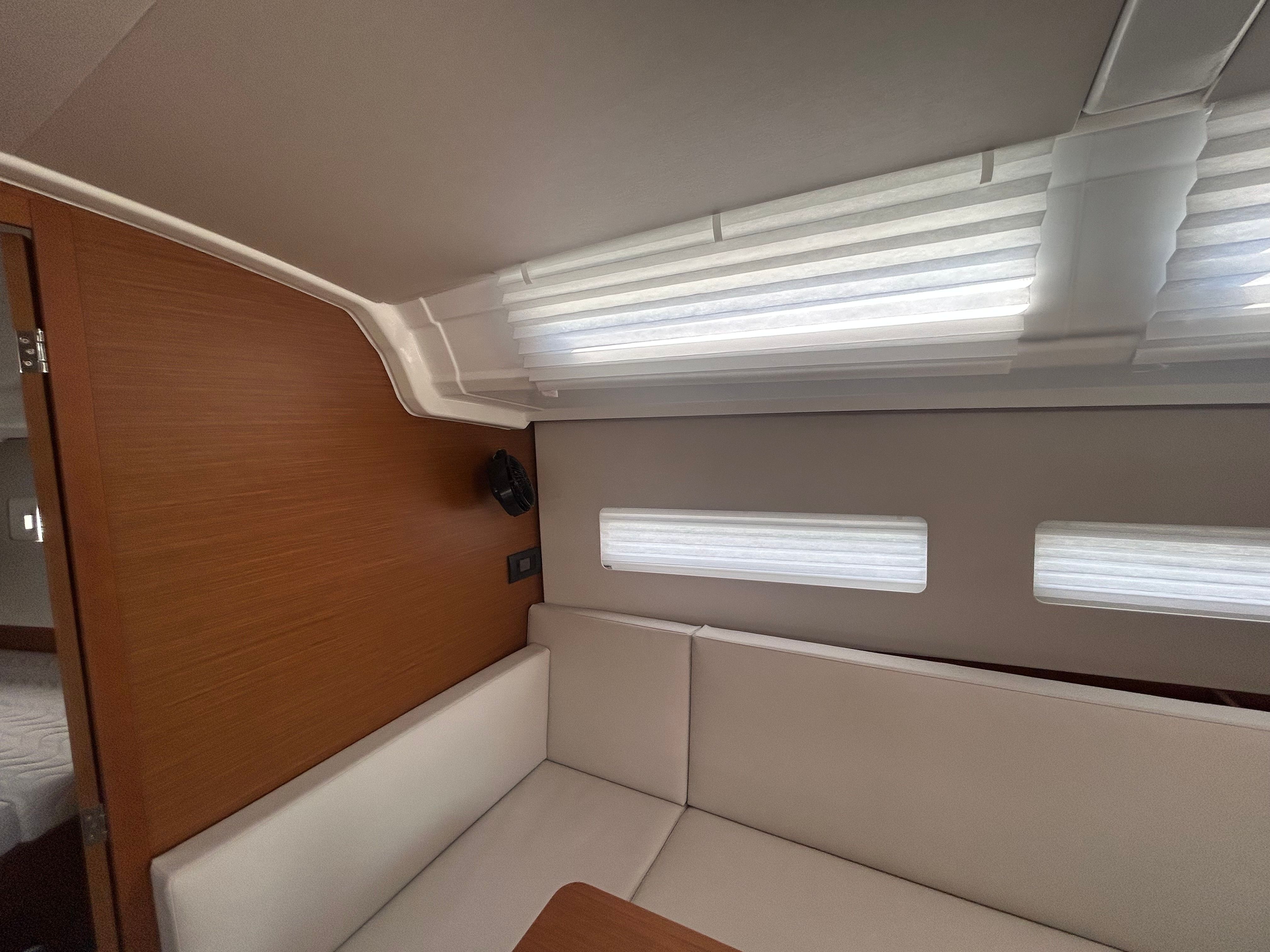 Jeanneau Sun Odyssey 410 | Oliver