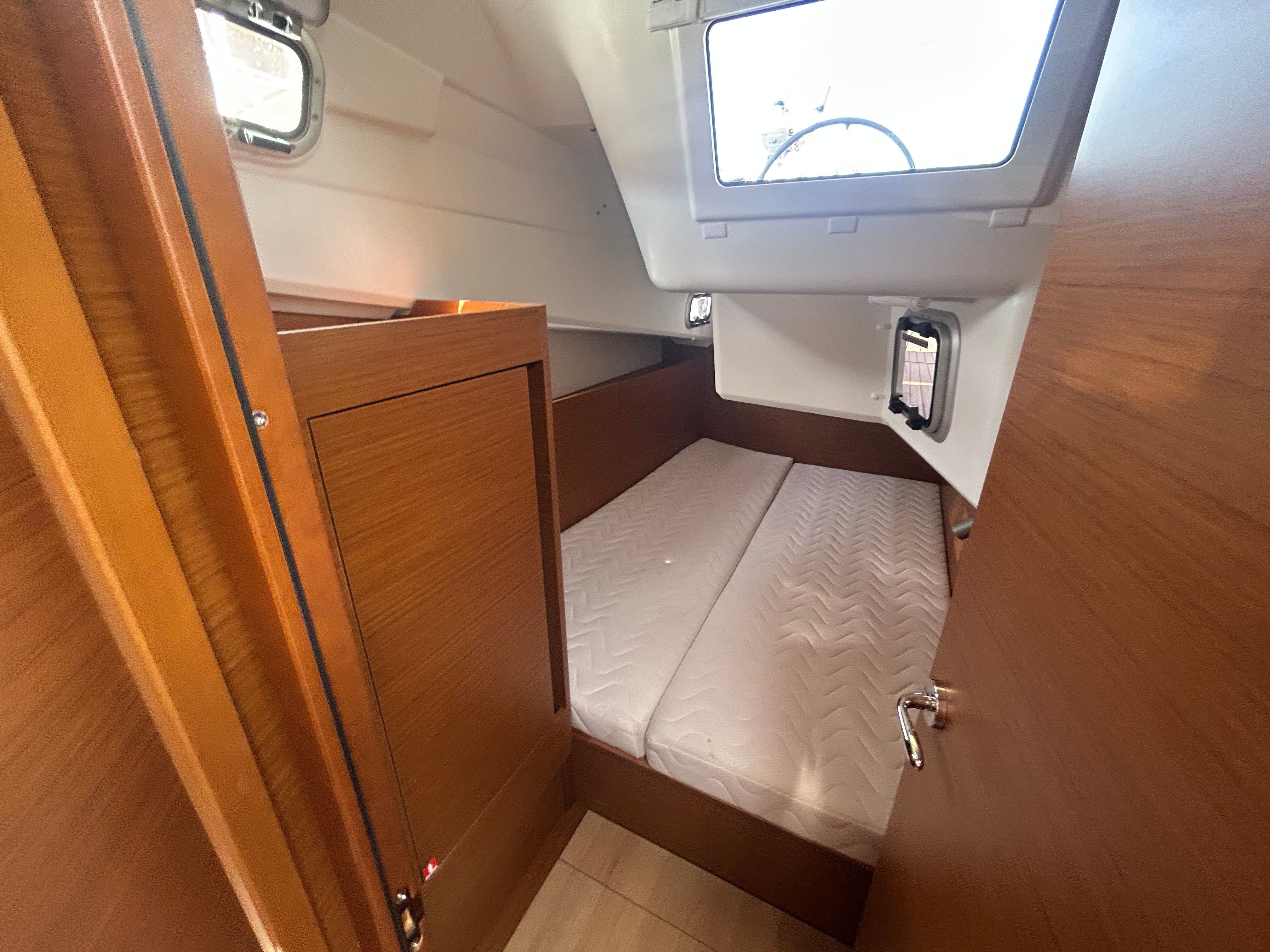Jeanneau Sun Odyssey 410 | Oliver