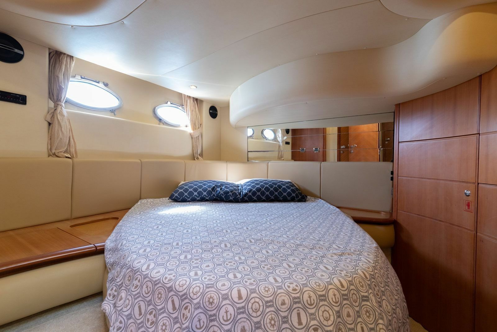 Azimut 46 | Cosmic Princess 2