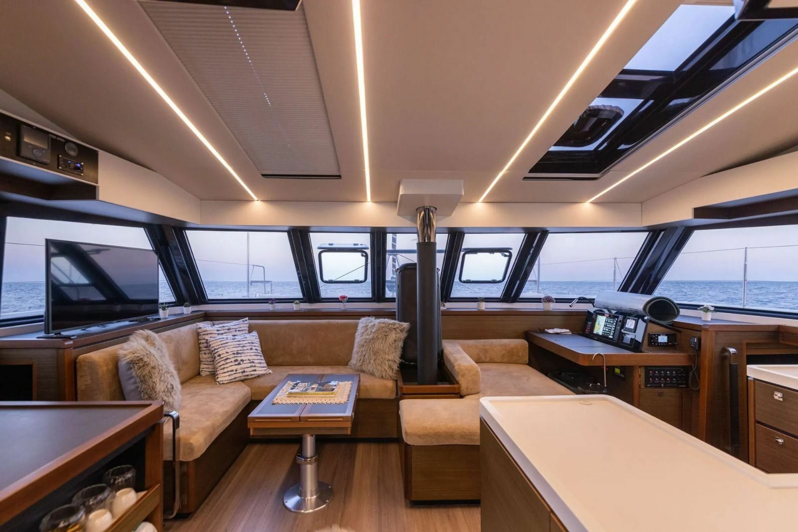 Nautitech 46 Fly | Cosmic Princess 4