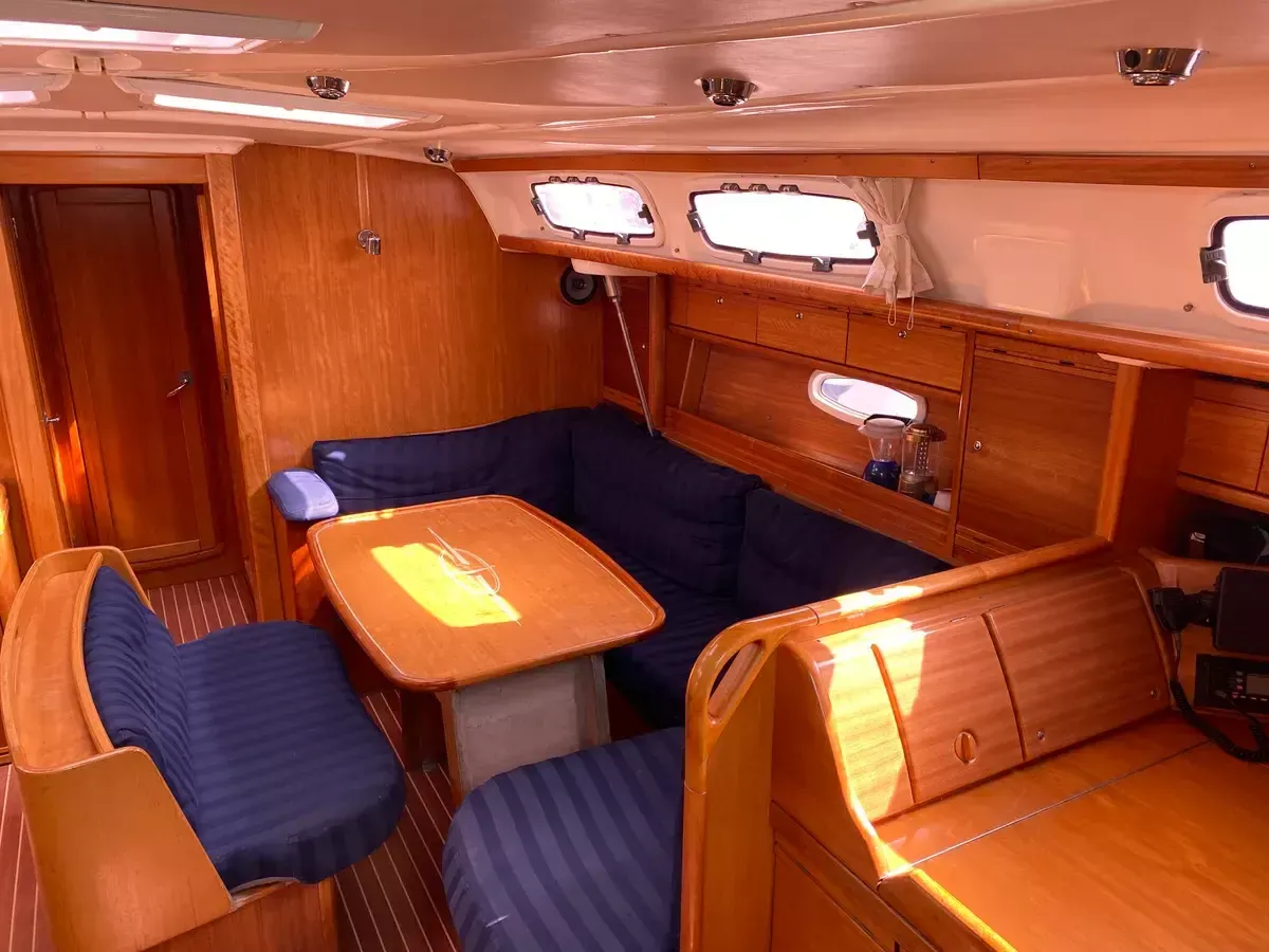 Bavaria 46 | Azimut 36