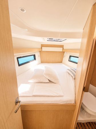 Bavaria C38 | Tena