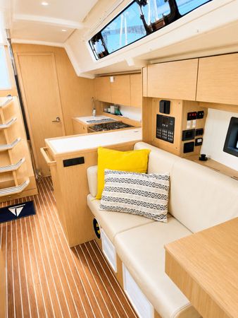 Bavaria C38 | Tena