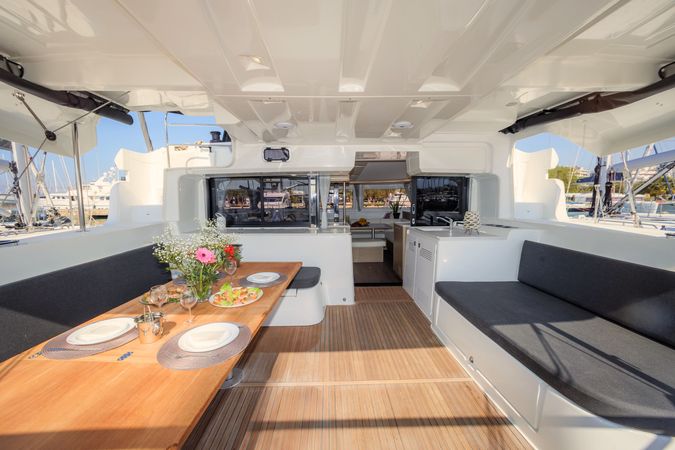 Lagoon 46 | Iris