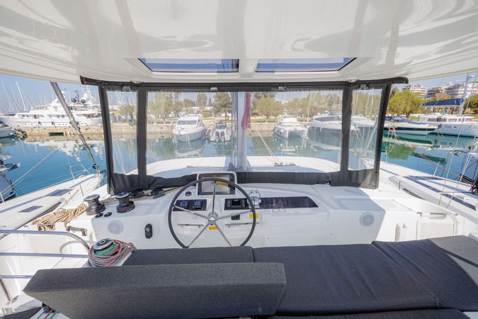 Lagoon 46 | Iris