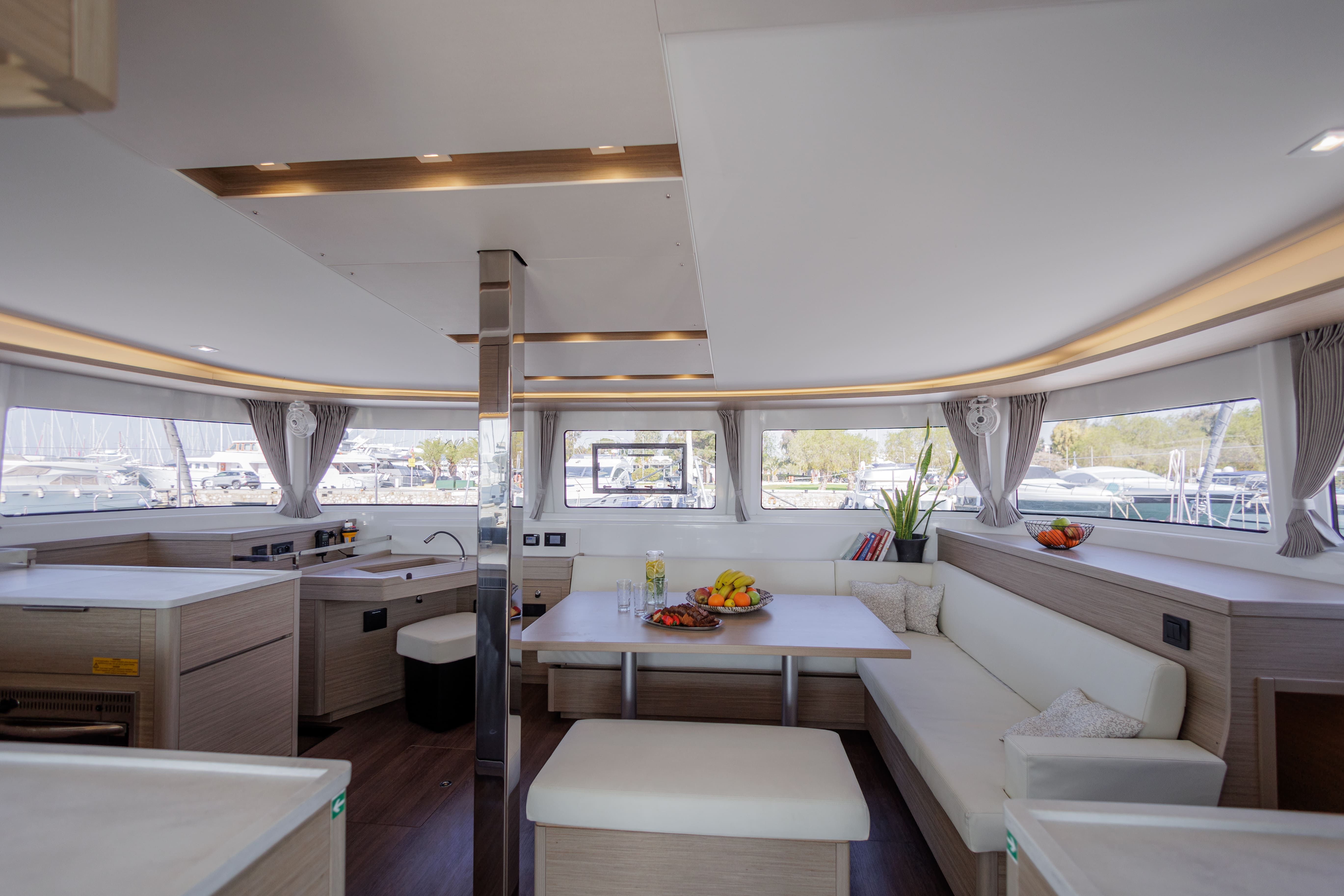 Lagoon 46 | Iris