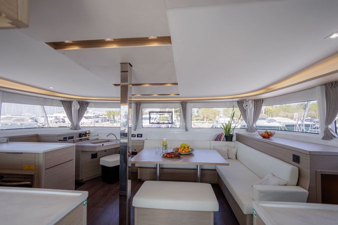 Lagoon 46 | Iris
