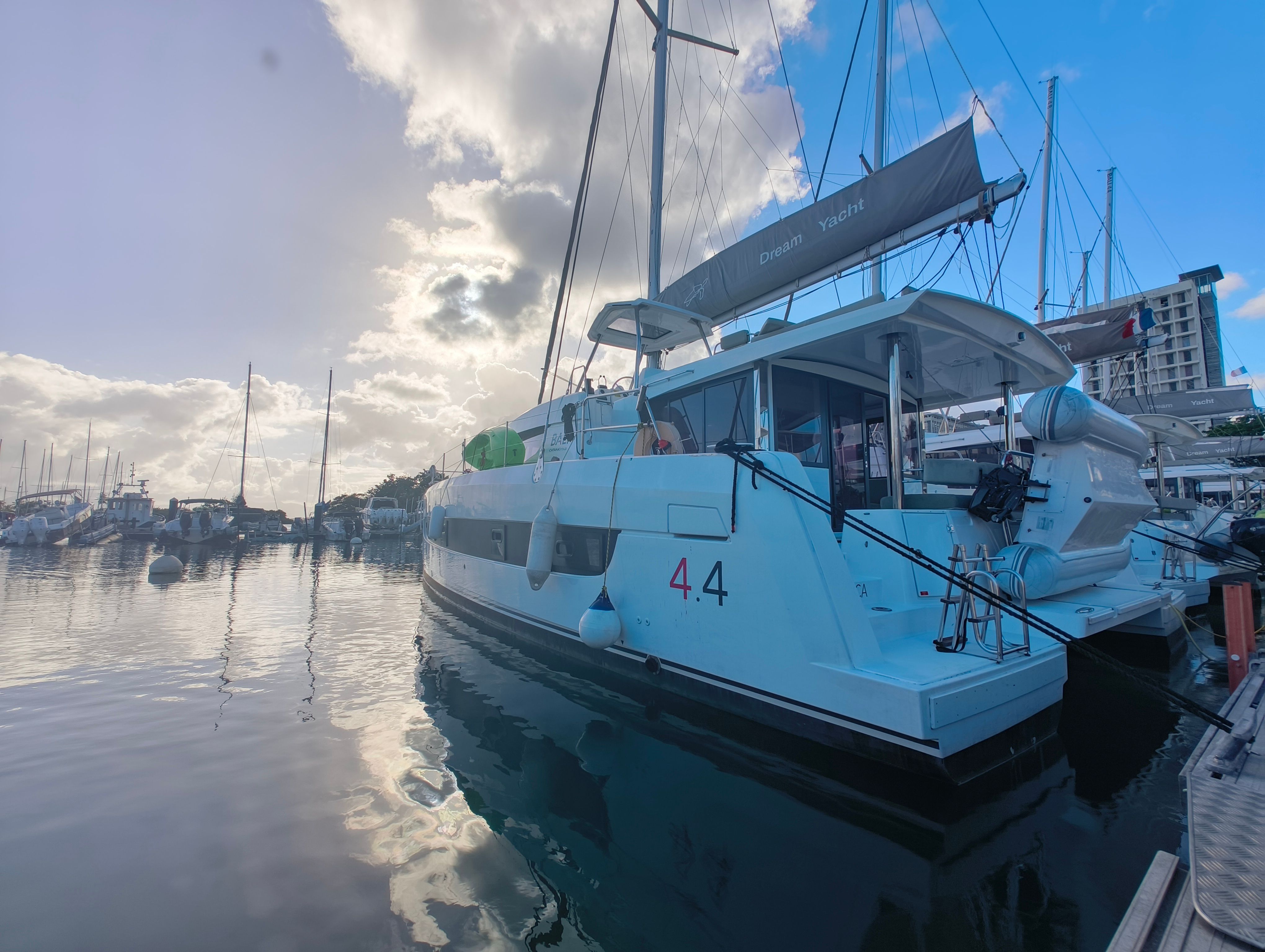 Bali 4.4 | Maglica