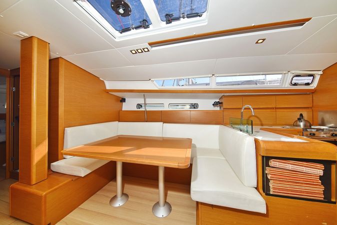 Jeanneau Sun Odyssey 449 | Canne Bleu