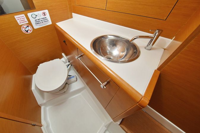 Jeanneau Sun Odyssey 449 | Canne Bleu