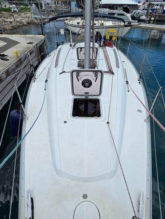 Jeanneau Sun Odyssey 32i | Less Stress