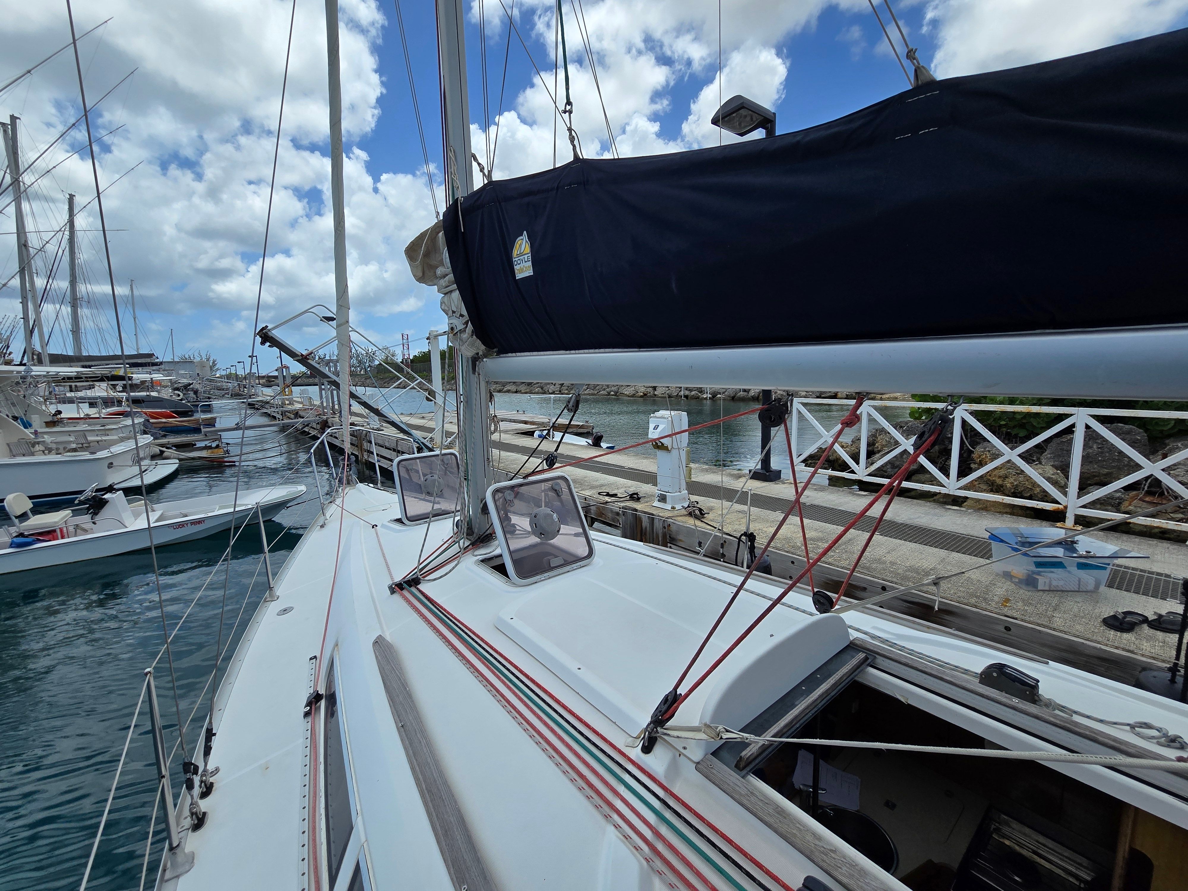 Jeanneau Sun Odyssey 32i | Less Stress