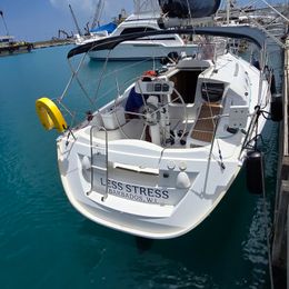 Jeanneau Sun Odyssey 32i | Less Stress