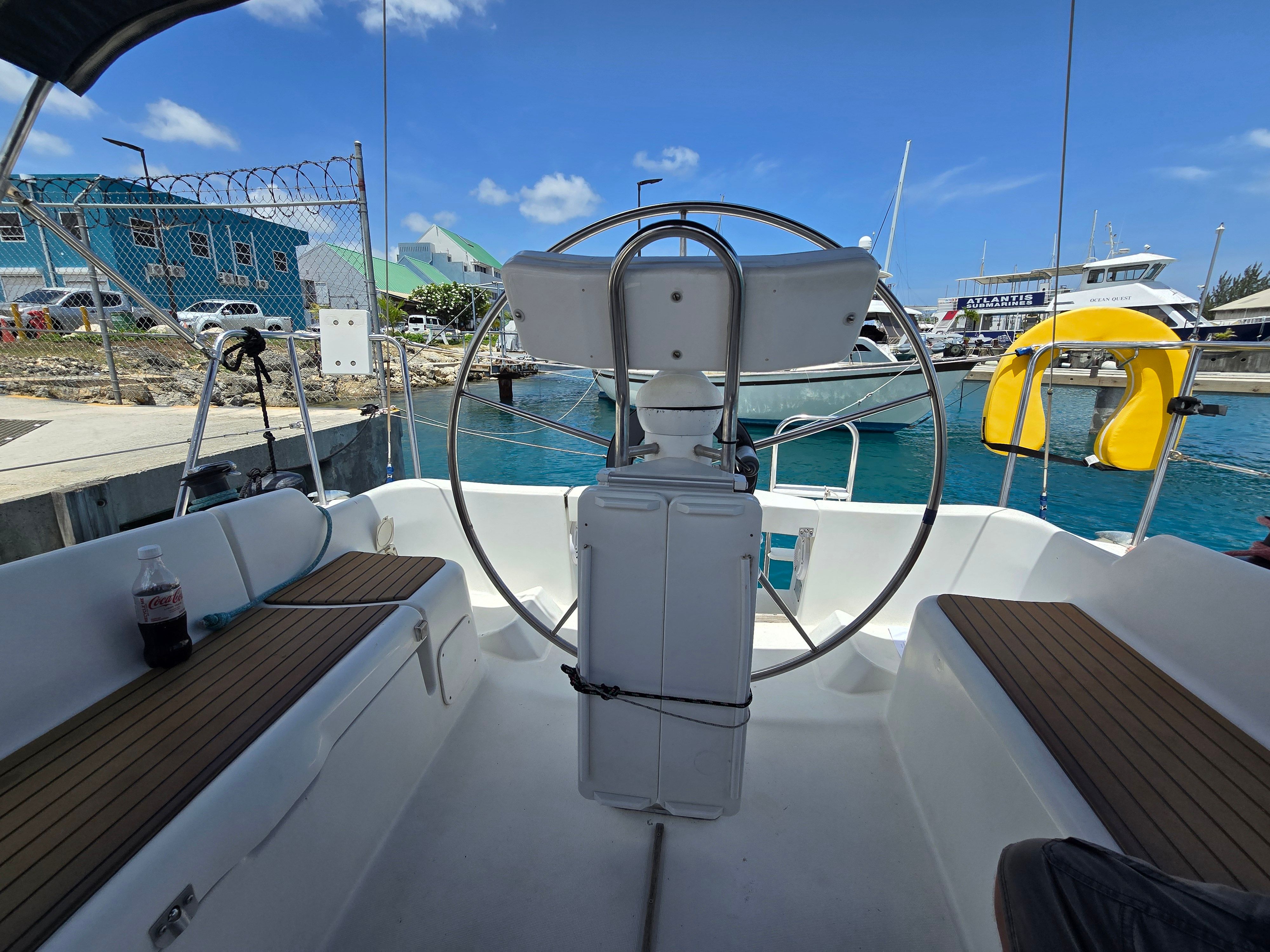 Jeanneau Sun Odyssey 32i | Less Stress