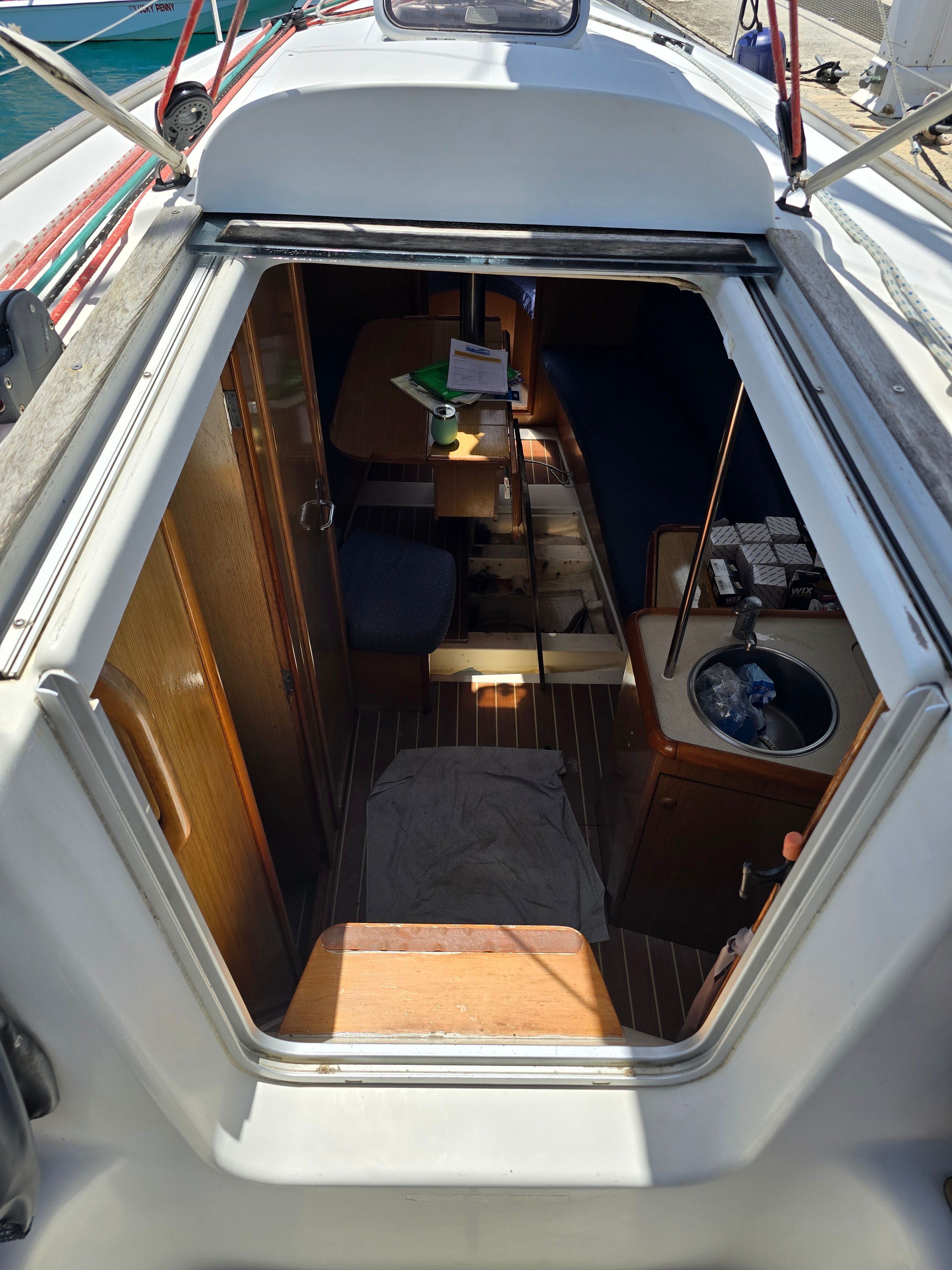 Jeanneau Sun Odyssey 32i | Less Stress