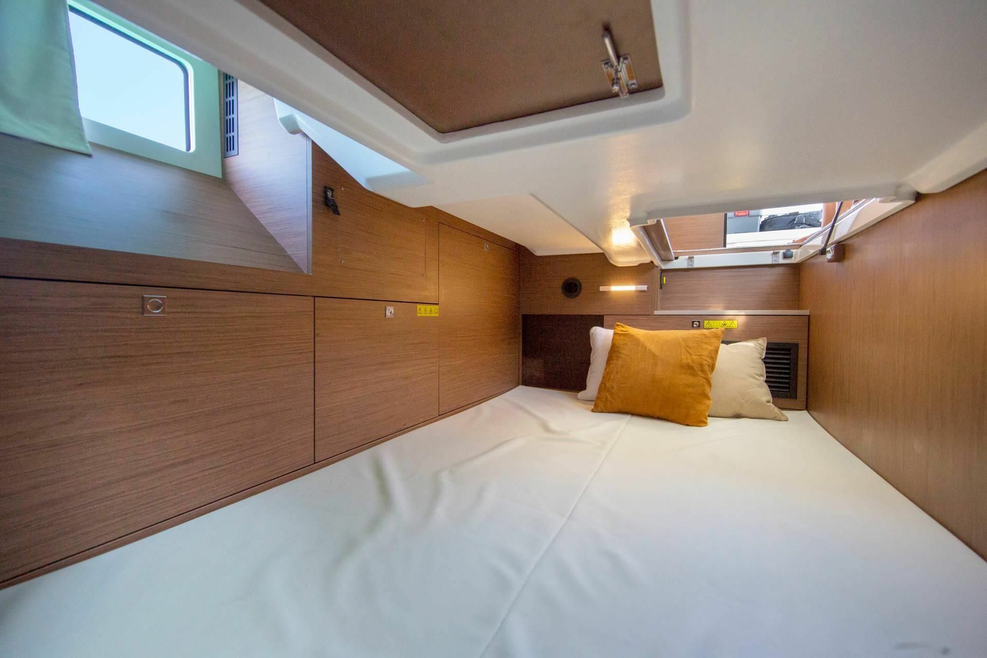 Jeanneau NC 37 | Black Pearl