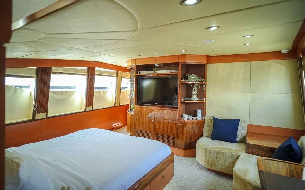 Gulf Craft Majesty 101 | Royal