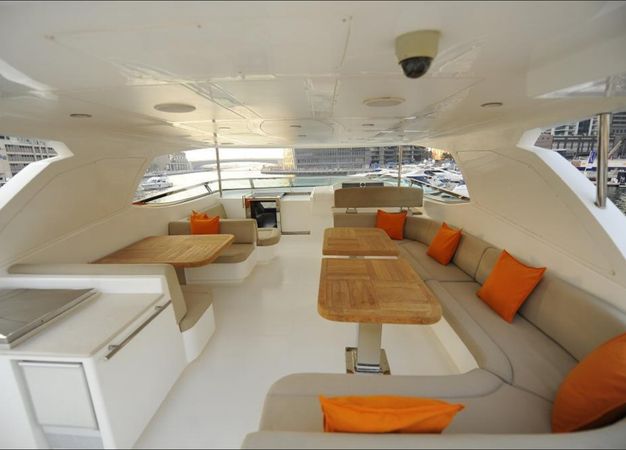 Gulf Craft Majesty 101 | Royal