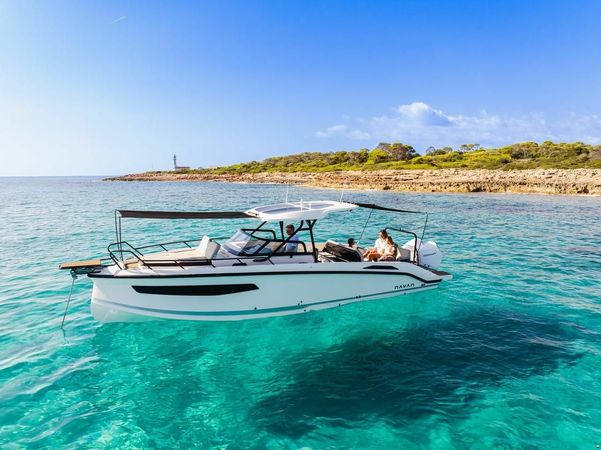 Navan S30 | Estartit 1