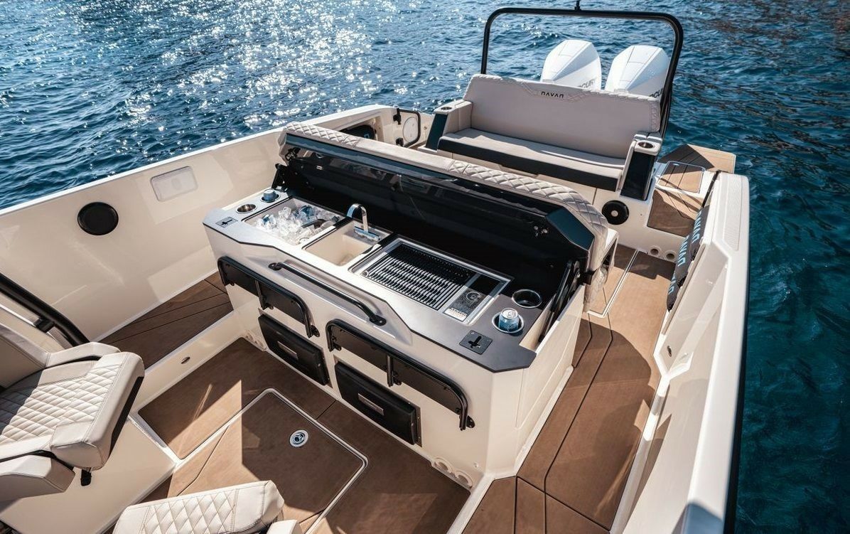 Navan S30 | Estartit 1