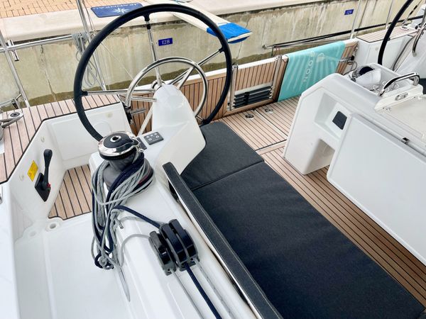 Jeanneau Sun Odyssey 410 | Colibri
