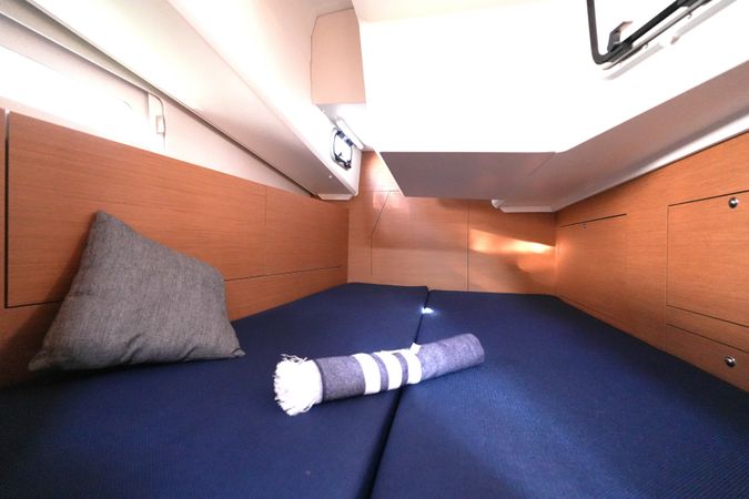 Jeanneau Sun Odyssey 410 | Colibri