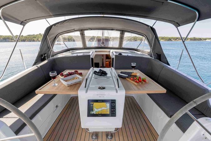 Hanse 410 | Mare Sol