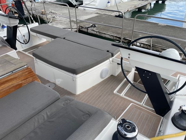 Dufour 470 | Discovery