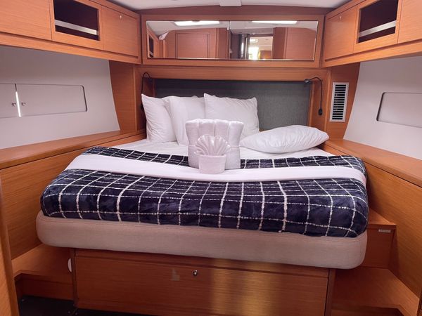 Dufour 470 | Discovery