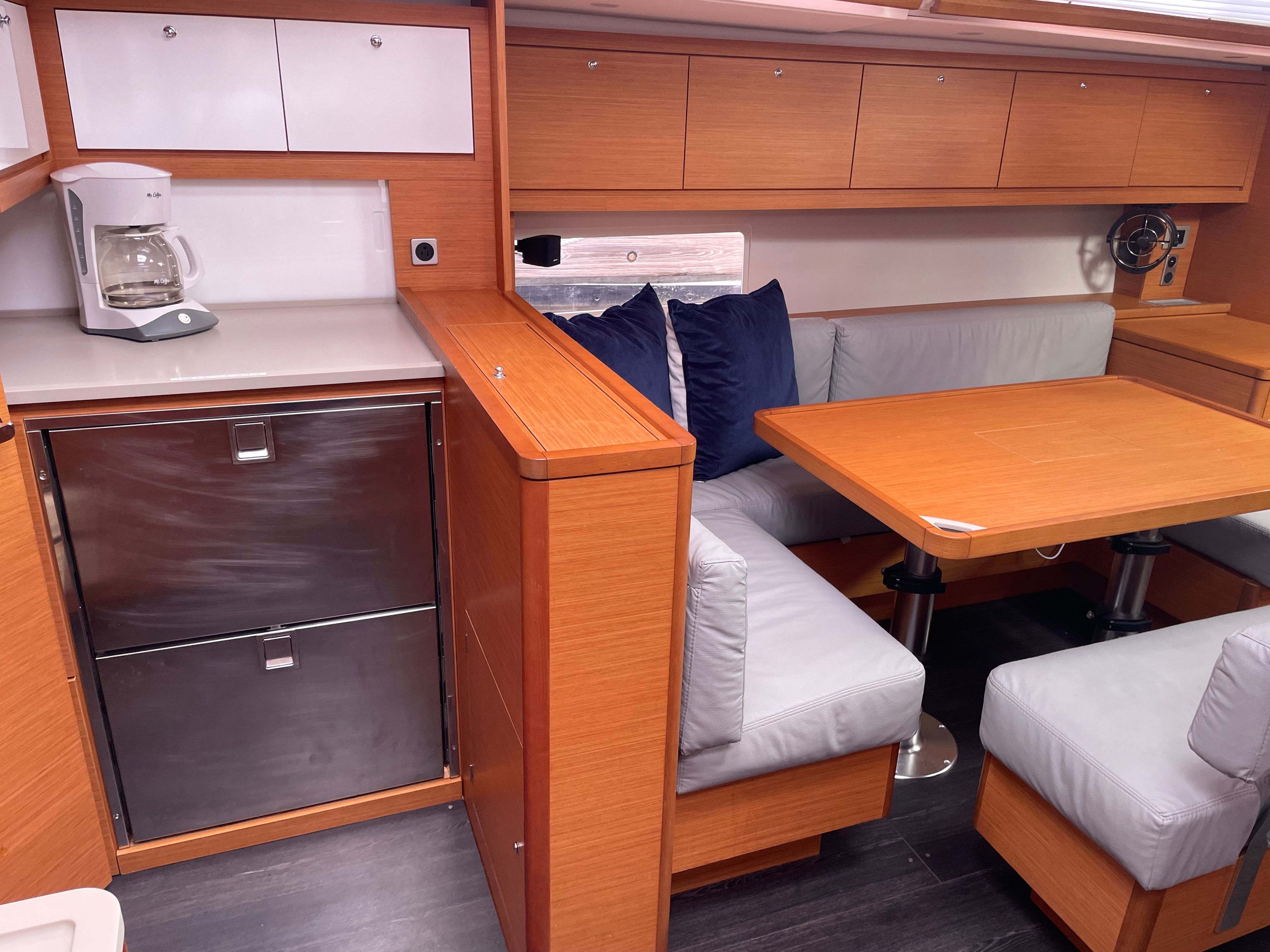 Dufour 470 | Discovery