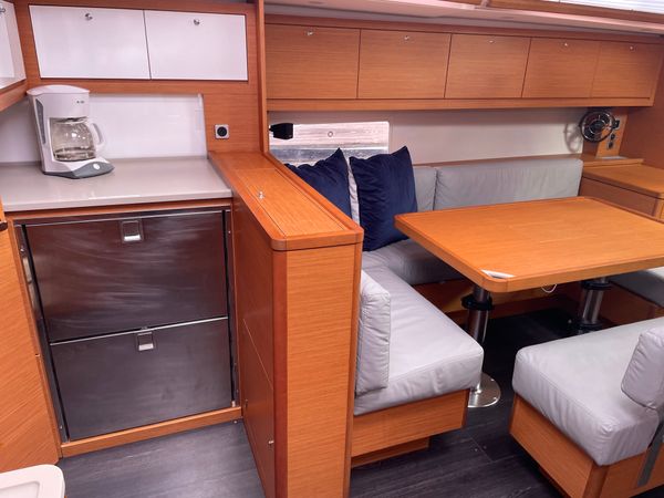 Dufour 470 | Discovery