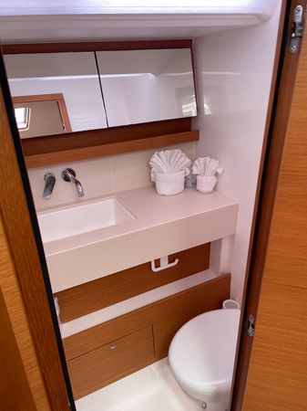 Dufour 470 | Discovery