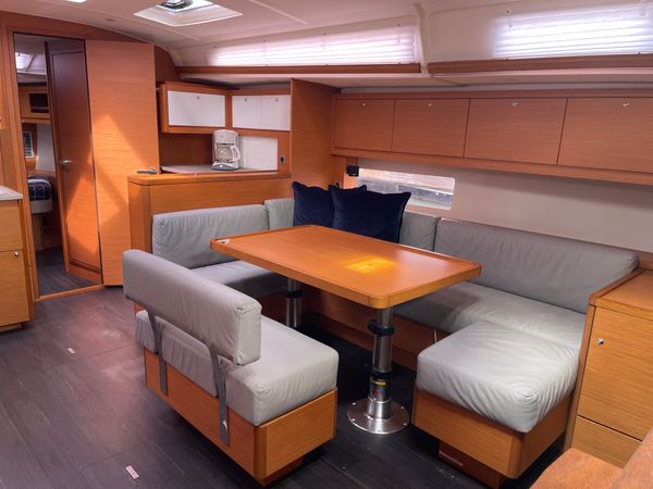 Dufour 470 | Discovery