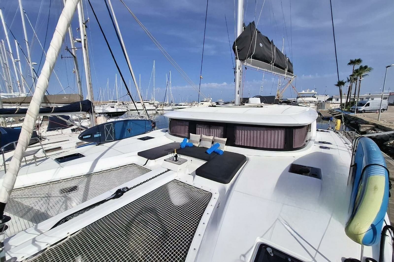 Lagoon 46 | Ella
