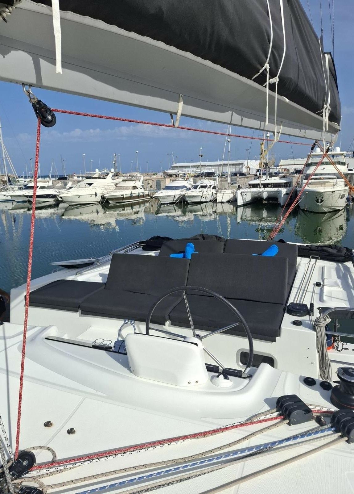 Lagoon 46 | Ella