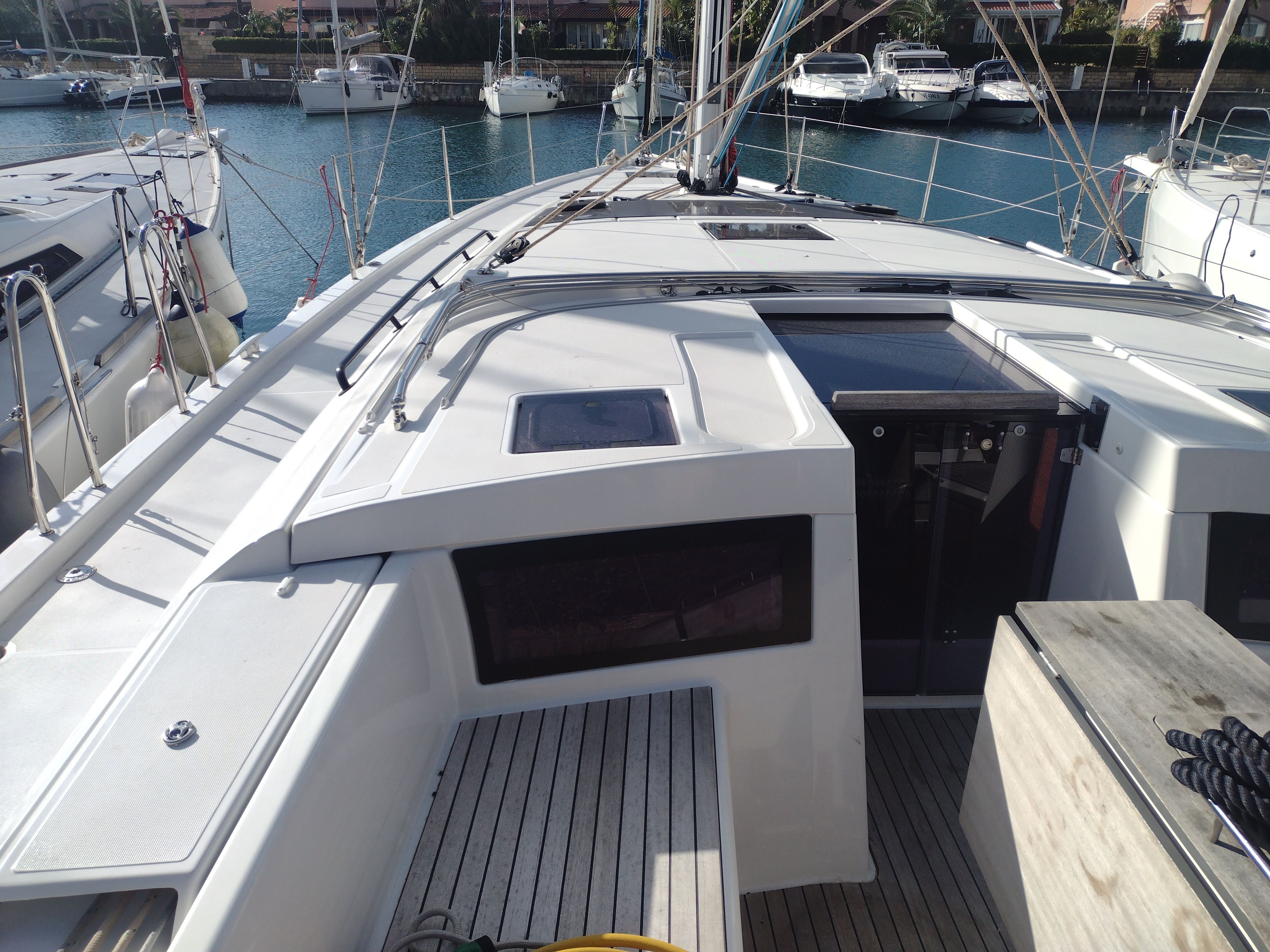 Dufour 470 | Water Bambi