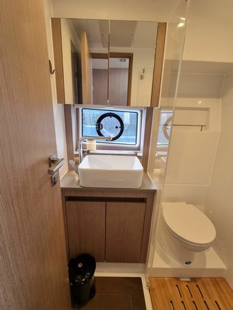 Sealine C390 | Tireless