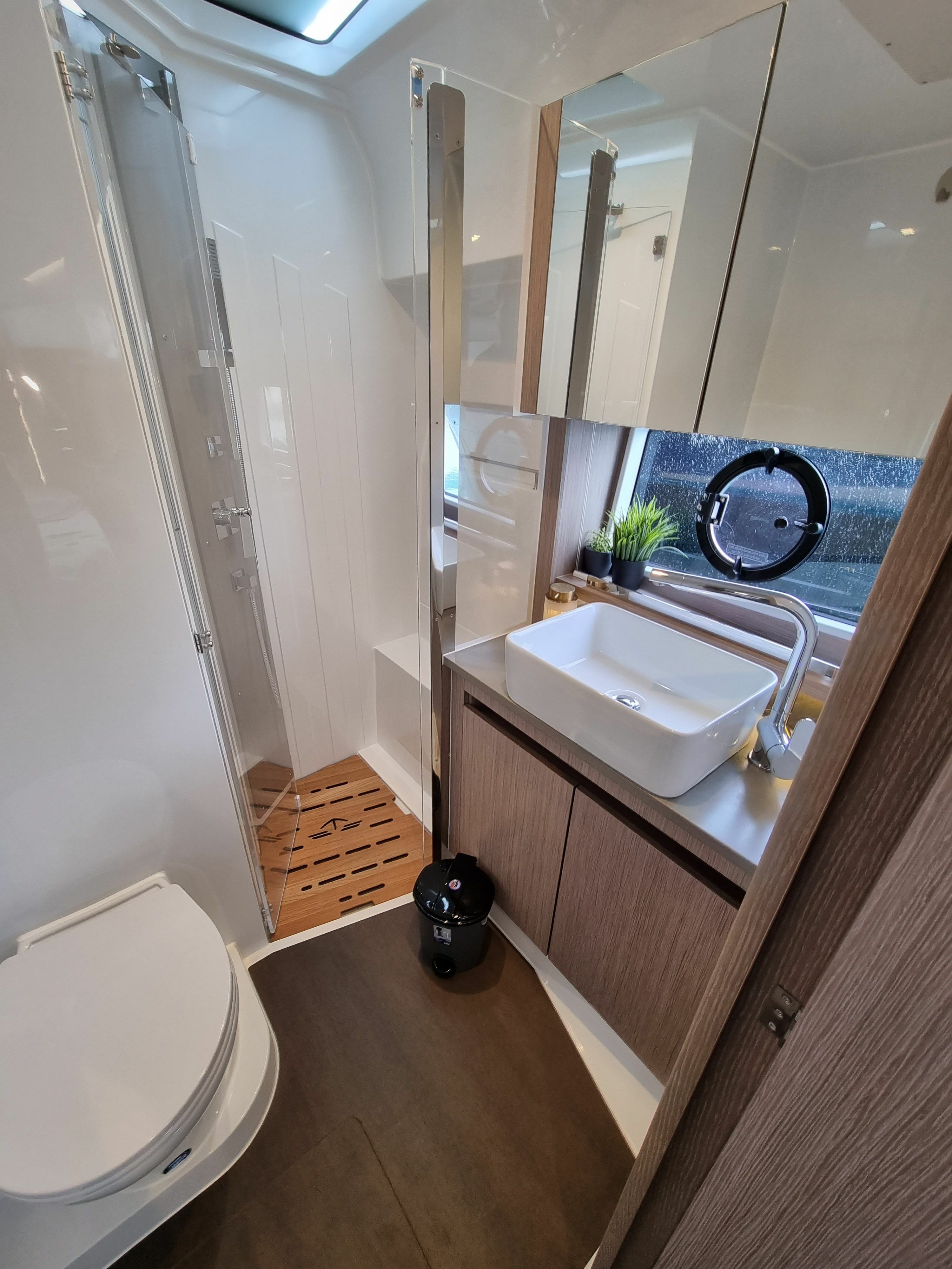 Sealine C390 | Tireless