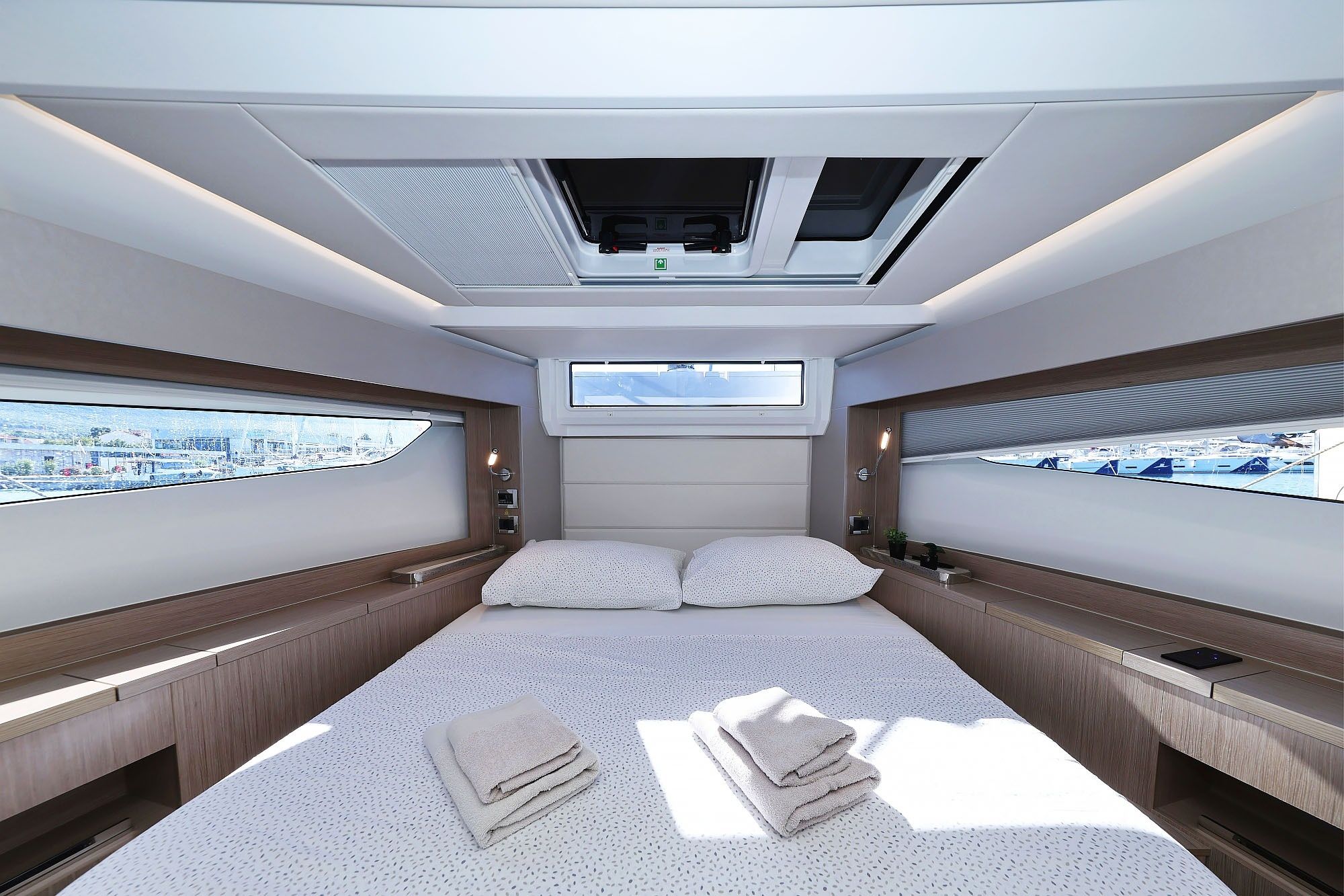 Sealine C390 | Tireless