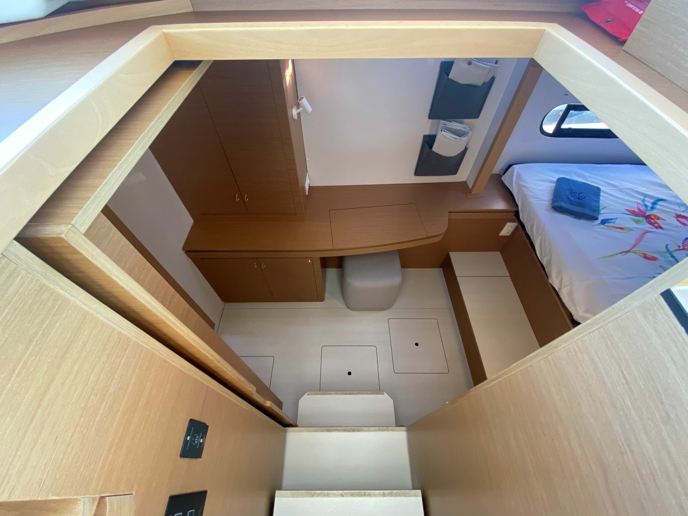 Excess 11 | Miza Tika