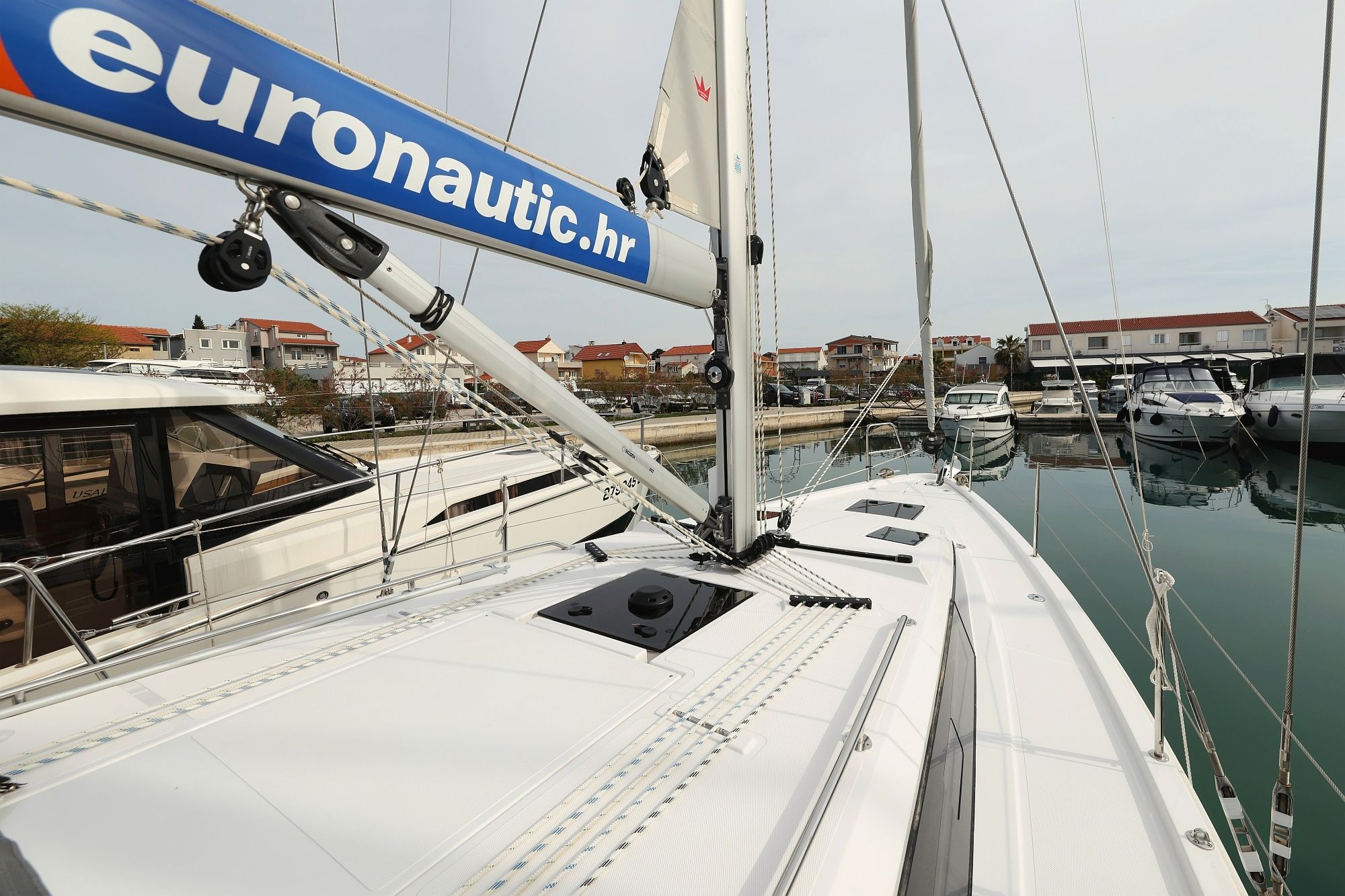 Bavaria C38 | Freewise