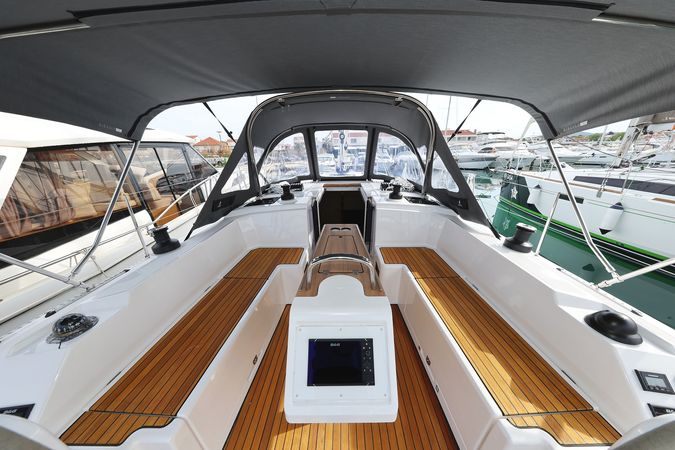 Bavaria C38 | Freewise