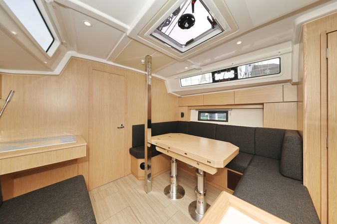 Bavaria C38 | Freewise