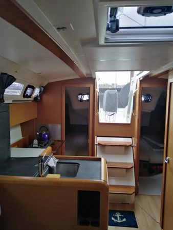 Jeanneau Sun Odyssey 349 | Champagne