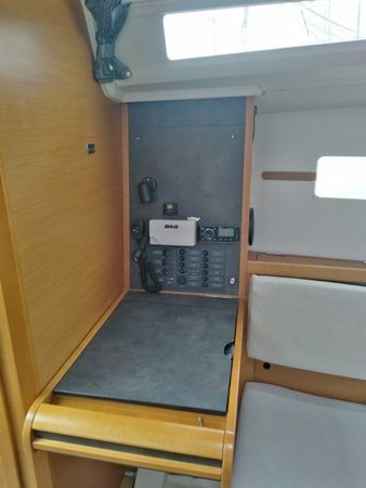 Jeanneau Sun Odyssey 349 | Champagne