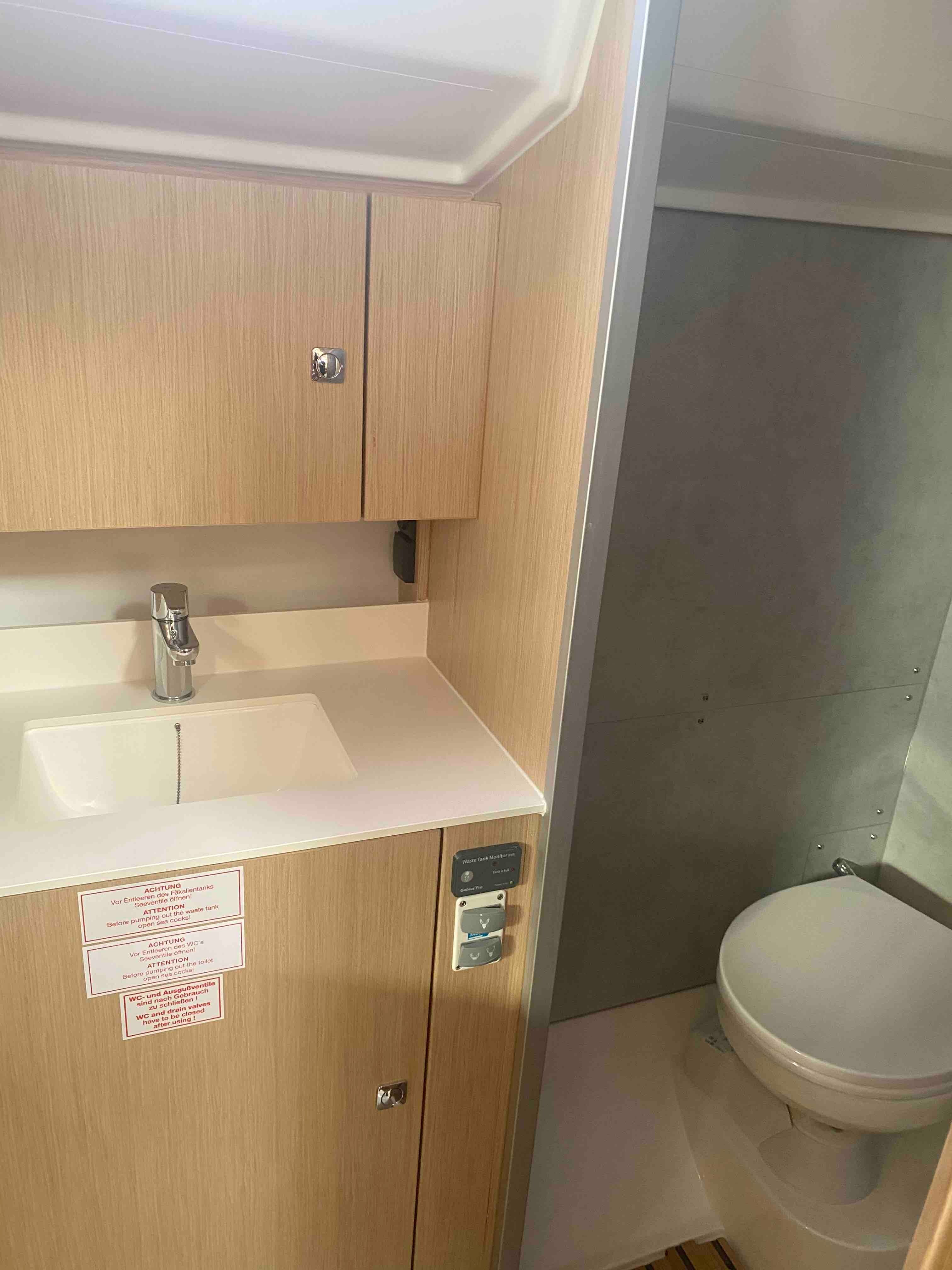 Bavaria C42 | Christos