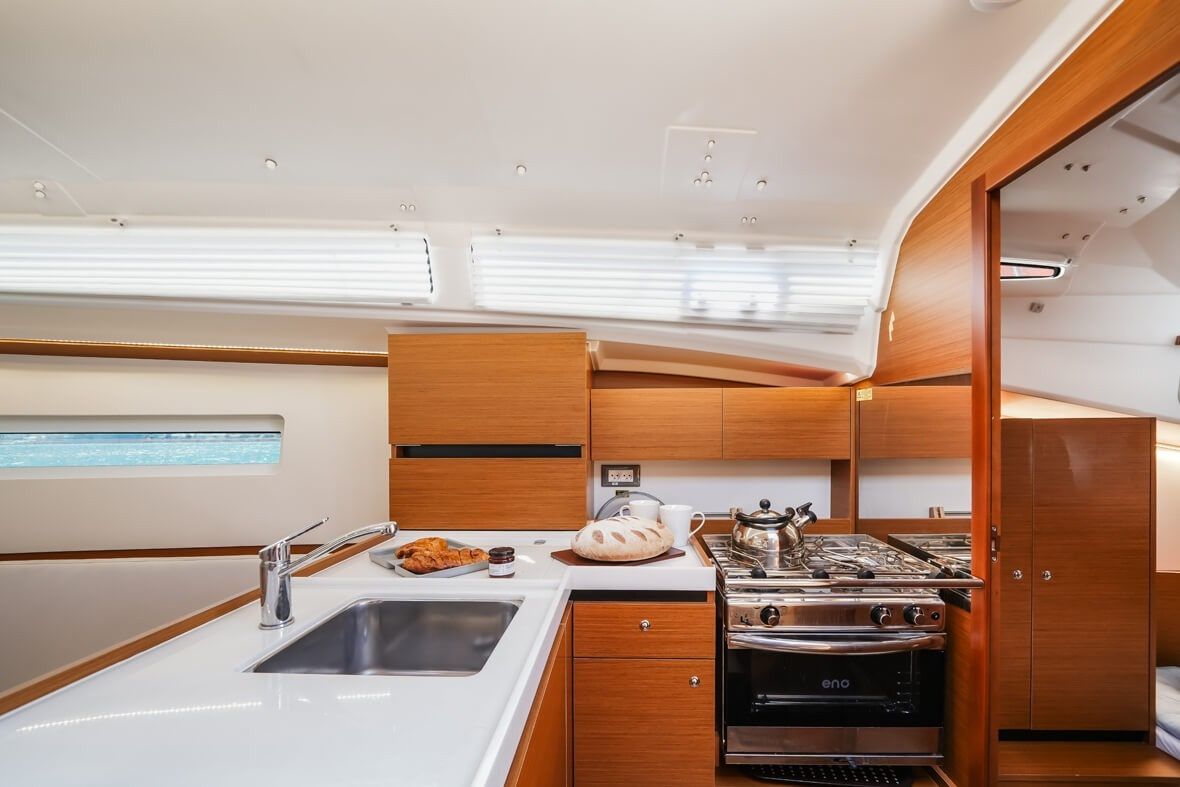 Jeanneau Sun Odyssey 350 | Northwind