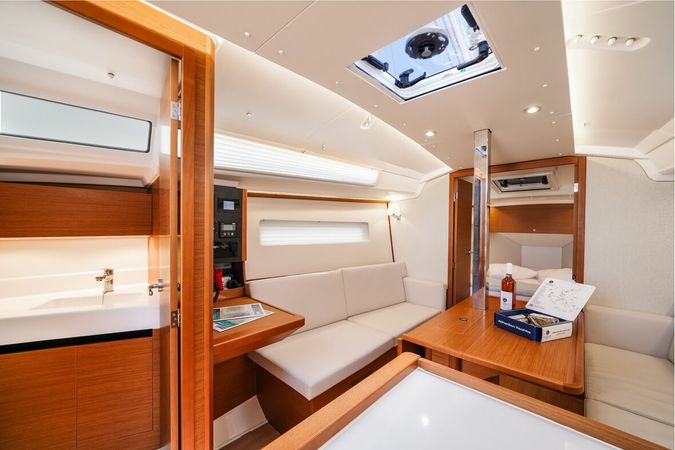 Jeanneau Sun Odyssey 350 | Northwind