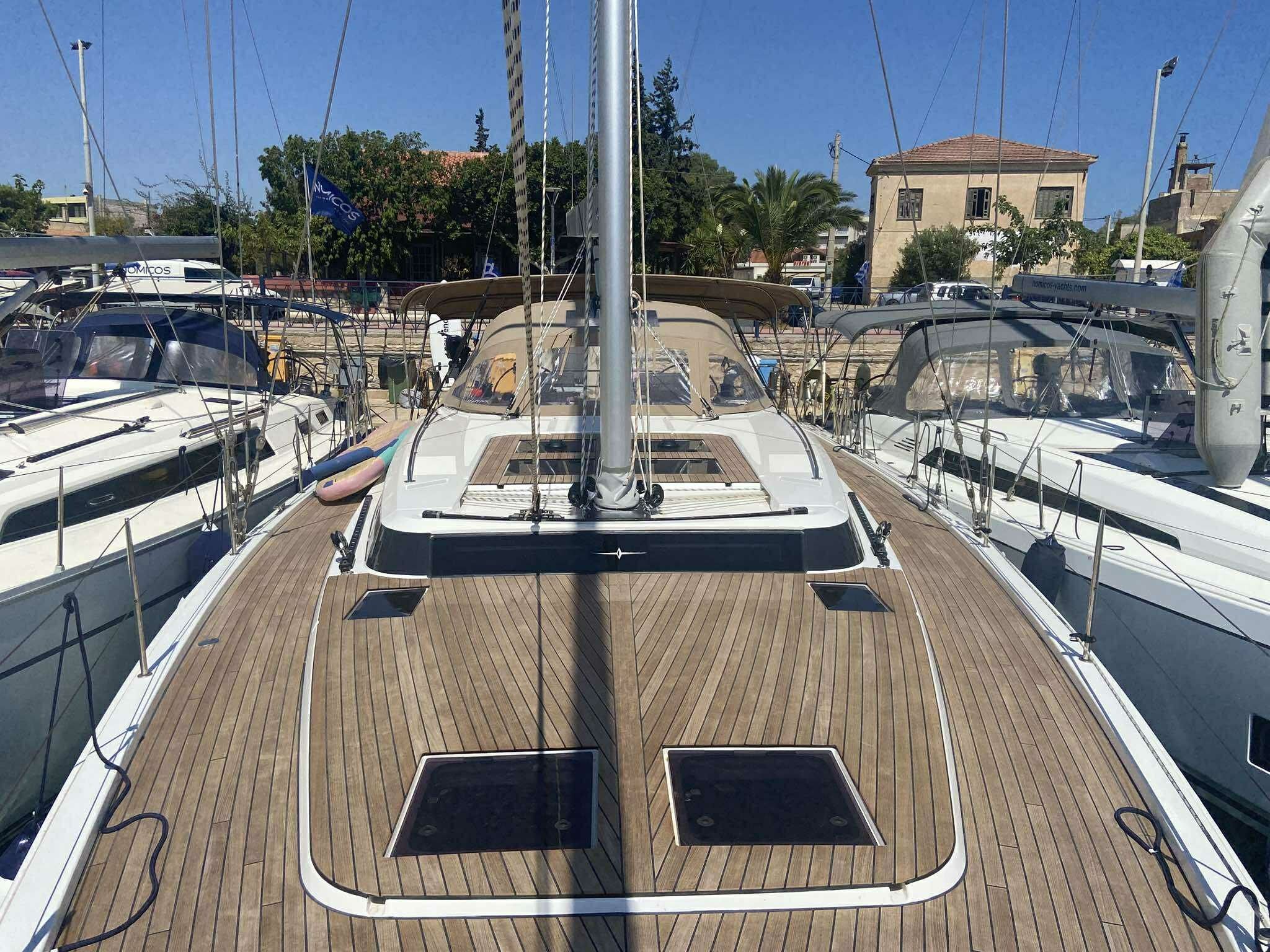 Bavaria C57 | Pelargos