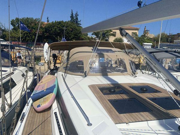 Bavaria C57 | Pelargos